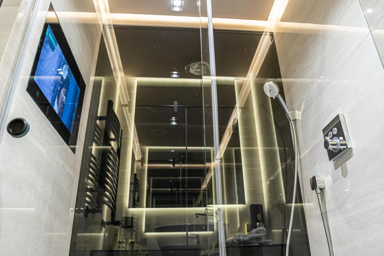 Marconio Wellness Private Pool & Spa - City Center Beograd Eksteriør billede